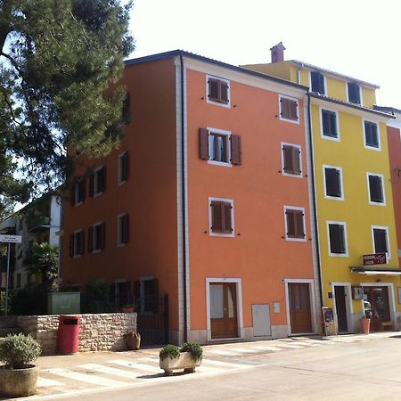 Apartment Sincic Новиград Экстерьер фото
