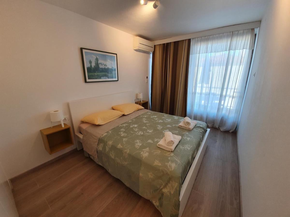 Apartment Sincic Новиград Экстерьер фото