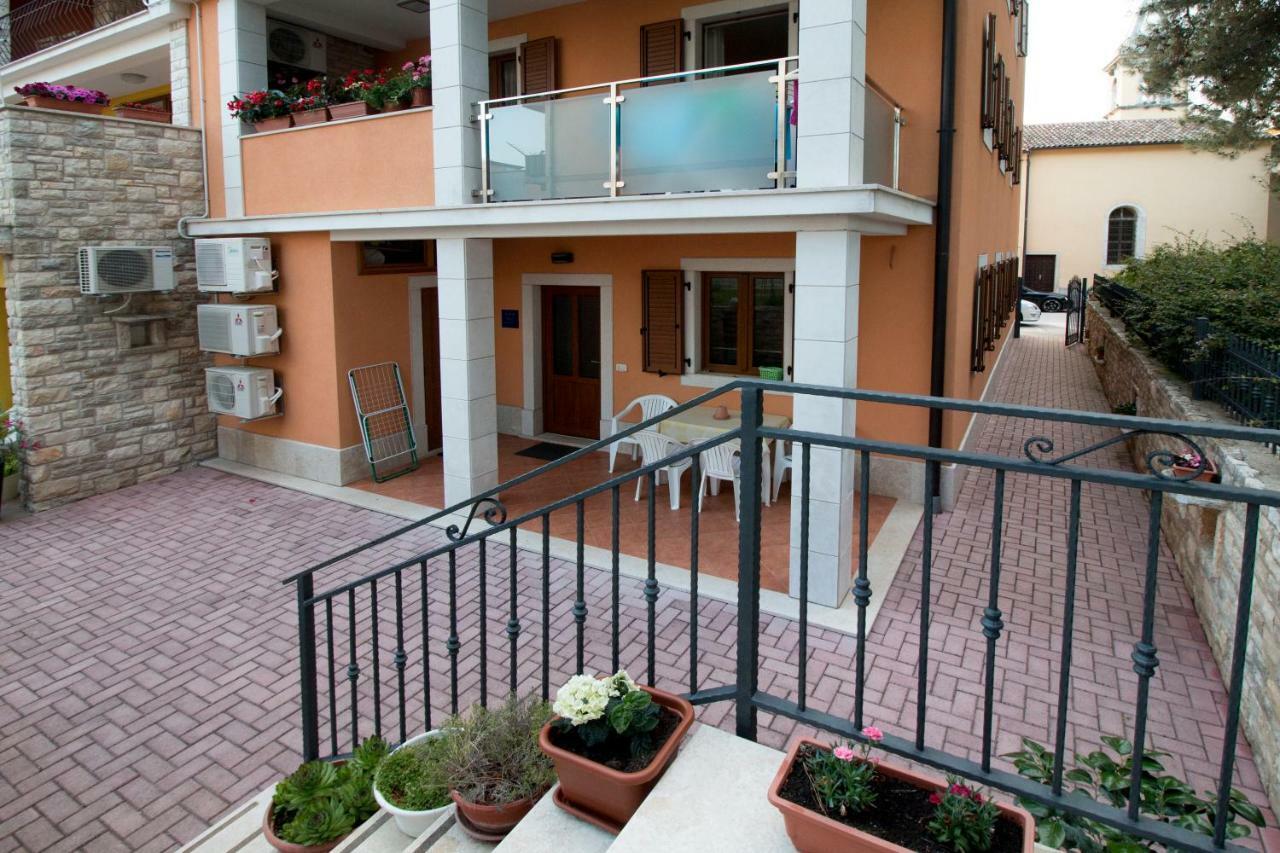 Apartment Sincic Новиград Экстерьер фото